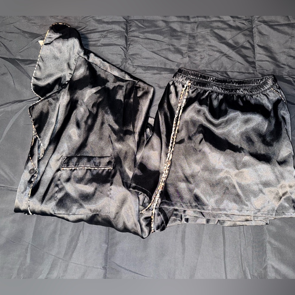In Bloom by Jonquil- Satin and Leopard lining pajamas (1x)